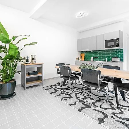 Mitte Loft On 2Floors, 150 Qaudratmeter, 2Brs, 2Bathrooms, Living Room, Dinning Room Up To 8 Ppl Berlin Exterior photo