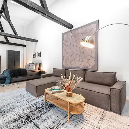 Mitte Loft On 2Floors, 150 Qaudratmeter, 2Brs, 2Bathrooms, Living Room, Dinning Room Up To 8 Ppl Berlin Exterior photo