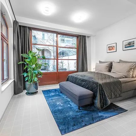 Mitte Loft On 2Floors, 150 Qaudratmeter, 2Brs, 2Bathrooms, Living Room, Dinning Room Up To 8 Ppl Berlin Exterior photo