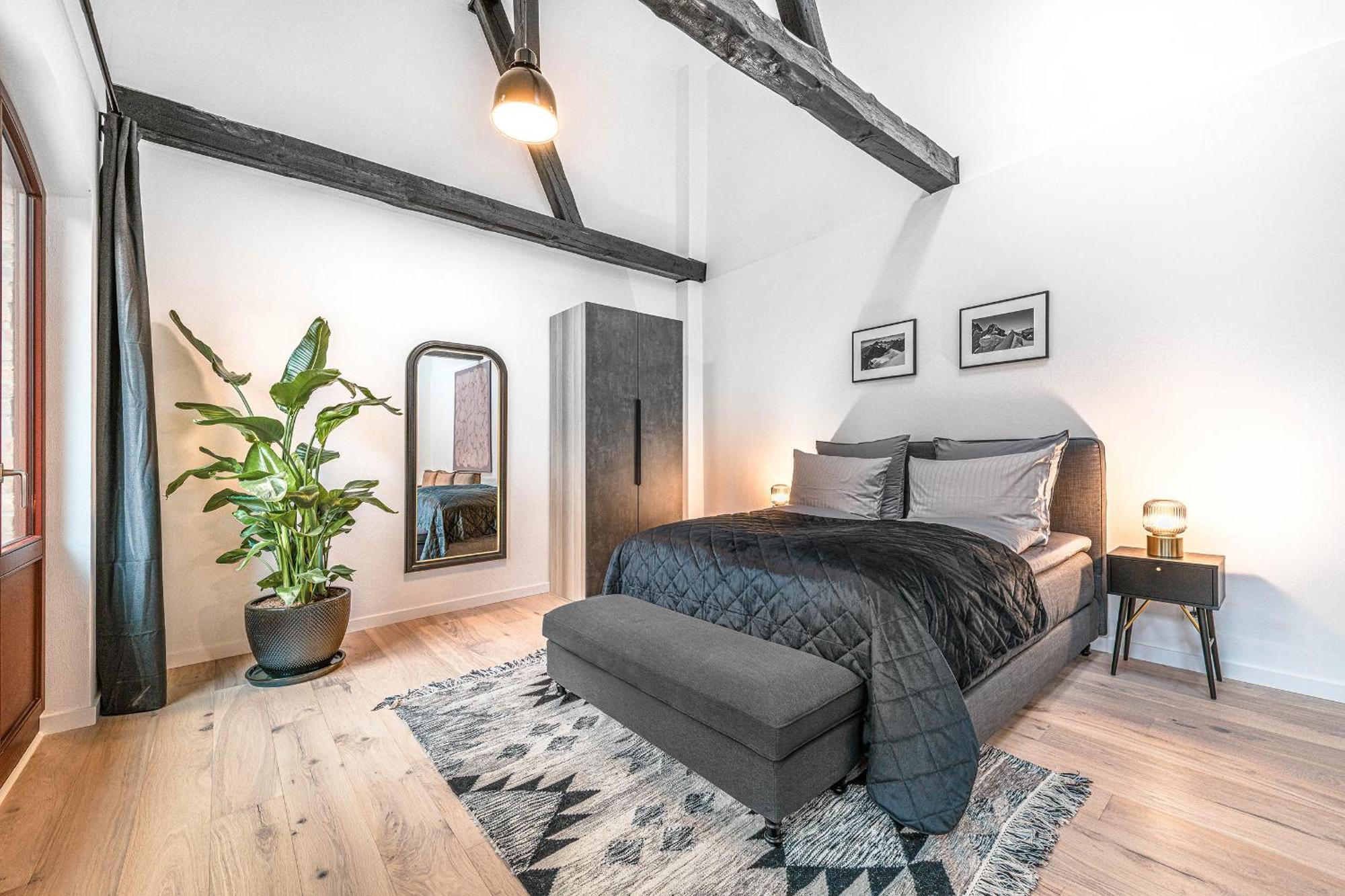 Apartment Mitte Loft On 2floors, 150 Qaudratmeter, 2brs, 2bathrooms, Living Room, Dinning Up To 8 Ppl